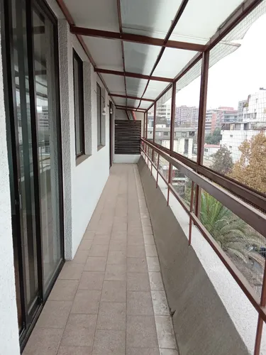 Excelente Dpto Remodelado, Av. Suecia Esquina Carlos Antunez