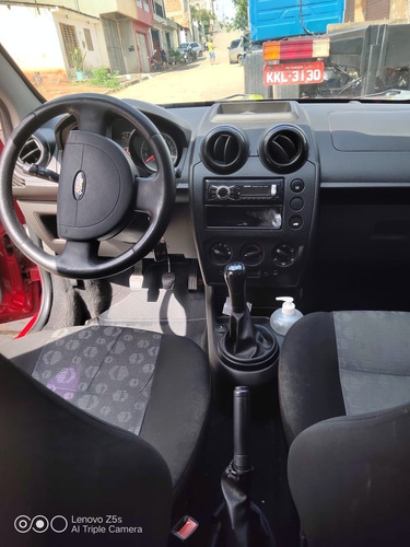 Imagem 9 de 15 de Ford Fiesta 2011 1.0 Flex 5p