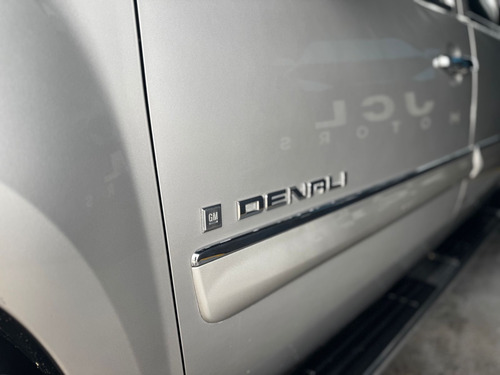 GMC Sierra 6.2 Crew Cab Denali Dvd 403 Hp 4x4 Mt