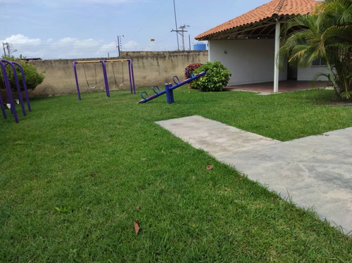 Imagen 13 de 14 de Casa En Venta En Villa Geica / Samuel Llanos 04140523889