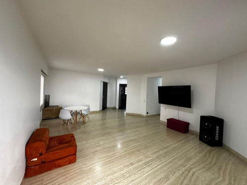 Se Alquila Hermoso Apartamento De 115 Metros Cuadrados Ubicado En El Rosal. (a.p)