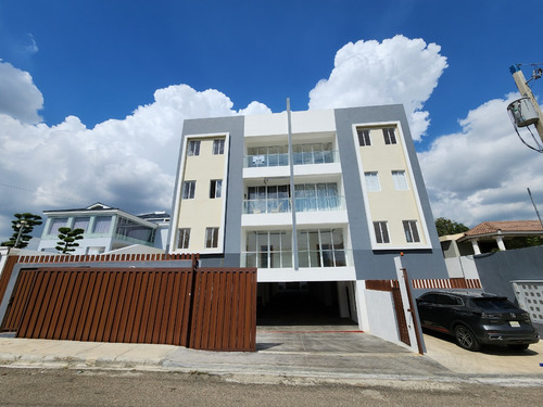 Apartamento Nuevo En La Exclusiva Zona De Cerro Alto Santiago De Los Caballeros, Consta De Tres Habitaciones, Principal Con Su Baño, Un Baño Para Las Demas Habitaciones Y Medio Baño De Visita,