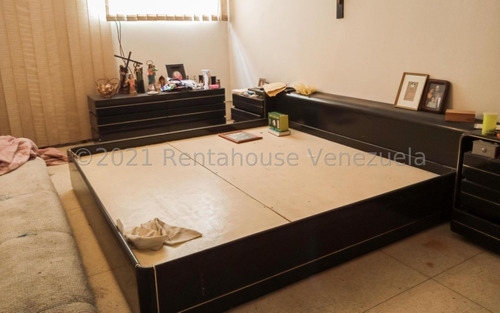Imagen 17 de 30 de Casa En Venta Para Remodelar En Prados Del Este Mls #21-25308 Wilfredo Bazan