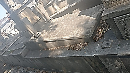 Jazigo No Cemitério São Francisco Xavier