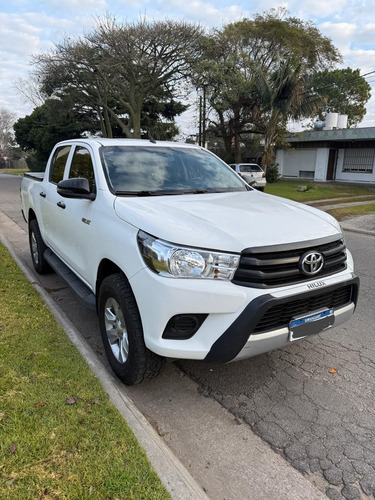 Toyota Hilux 2.4 Tdi Cd Dx 4X2 Mt
