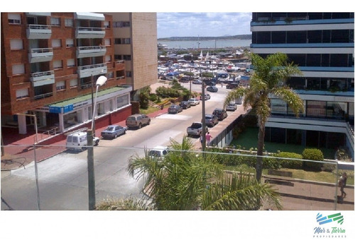 Imagen 11 de 16 de Vendo Apartamento De 2 Dormitorios Y 2 Baños En Península, Punta Del Este - Punta Del Este Zona Rural