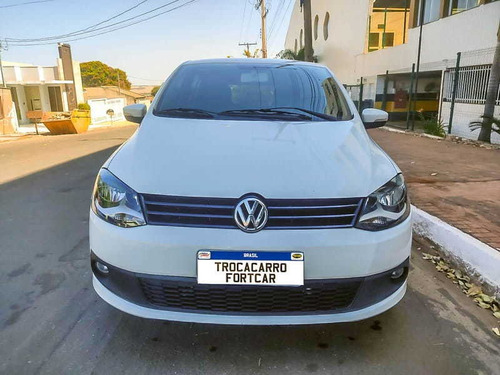 Imagem 2 de 10 de Volkswagen Fox 1.6 Gii