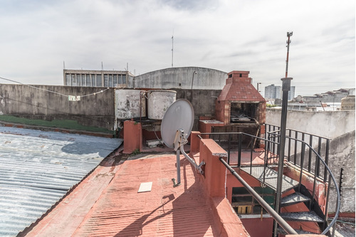 Imagen 2 de 30 de Ph 2 Ambientes Parque Chacabuco Primer Piso Con Terraza