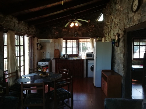 Imagen 4 de 23 de Casa En Piriapolis,playa Grande Con Piscina Leer