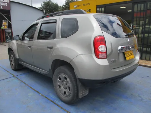 Renault Duster EXPRESSION 4X2 1600CC MT AA