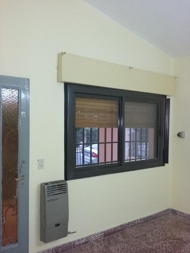 Casa En Venta En Poeta Conti, Centro De Merlo: Excelente Ubicación
