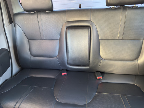 Mitsubishi L200 2.5 Cd 4wd High-power Di-d At5 Cuero