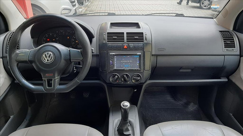 Imagem 5 de 8 de Polo Sedan 1.6 Mi 8v Flex 4p Manual