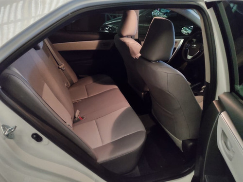 Toyota Corolla Xli Cvt 1.8 / Nafta / 2017