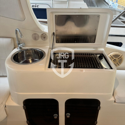 Lancha Real Top 38 Com 2x Mercruiser 320 Hp + Ar E Gerador