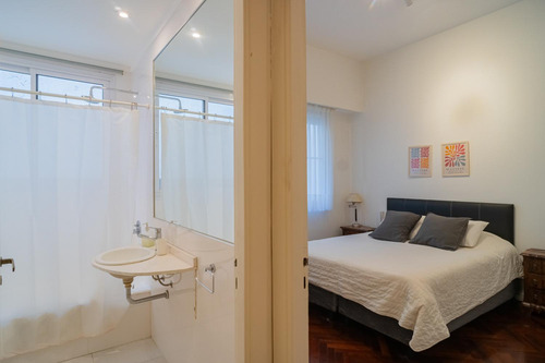 Venta Departamento 3 Ambientes Excelente Estado En Recoleta.