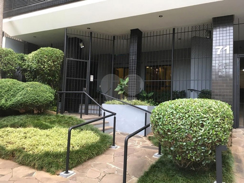 Imagem 2 de 15 de Sala Comercial Bem Localizada No Petrópolis - Reo472523