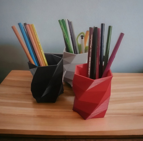 2 Porta Lápices/plumas Low Poly Espiral Impresos En 3d