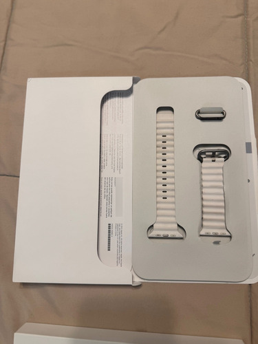 Apple Watch Ultra 49mm Gps + Celular - Titanio Blanco (Usado)