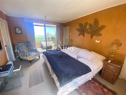 Gran Casa En Venta 5 Dorm. Condominio Mantagua Con Piscina