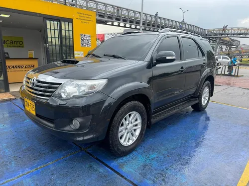 Toyota Fortuner Srv 3.0cc 4x4 Diesel Mt