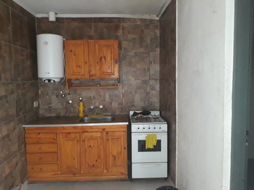 Imagen 5 de 7 de Venta Ph A Refaccionar / Dos Dormitorios / 124 Entre 64 Y 65