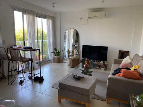 Venta Departamento 2 Amb. En Parque Chas Con Cochera