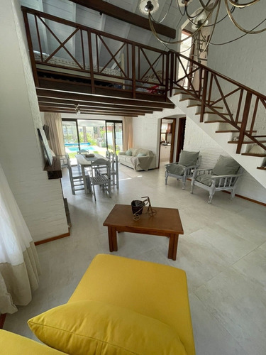 Imagen 8 de 21 de Alquiler Casa En Complejo Solanas Vacation Hasta 9 Personas