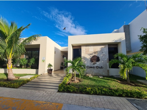 Casa En Venta En Selvanova, Playa Del Carmen, Quintana Roo. Reventa | Totalmente Amueblada.
