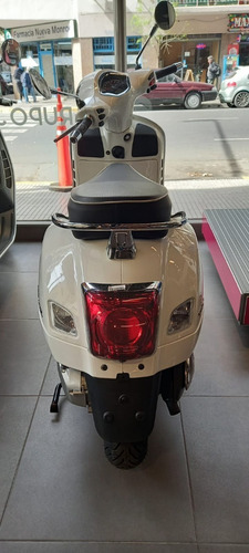 Imagen 2 de 15 de Vespa Gts 300 Super!!!!!!!!!!