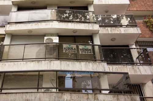 Imagen 4 de 12 de Excelente Ubicación A Cuadras De La Rambla De Pocitos!! Cw78975