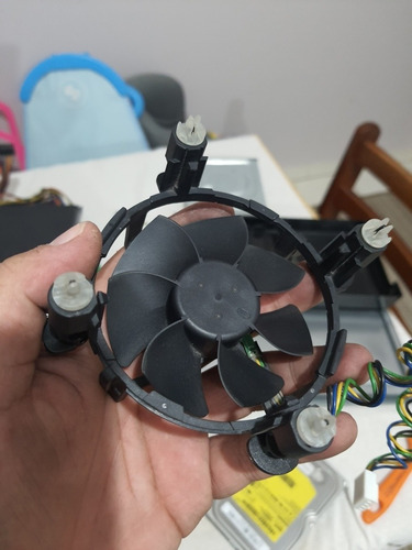Imagem 3 de 4 de Limpeza De Placas Mãe