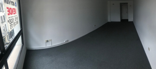 Oficina En Venta Zona Ciudad Vieja Oportunidad.
