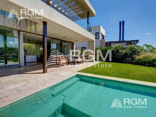 Imagen 1 de 30 de Casa En Venta Barrio Albanueva Tigre