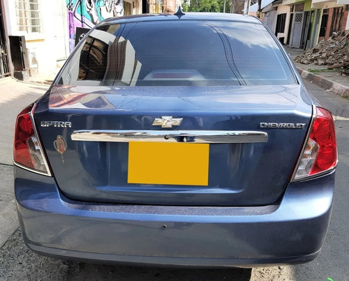 Platina O Bocel Cromado Baul Chevrolet Optra..