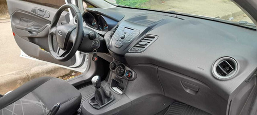 Imagem 15 de 15 de Ford Fiesta 1.5 Hatch 2013, O Mais Novo Da Cidade, Não Perca