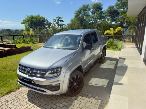 Volkswagen Amarok 3.0 Highline Extreme Cab. Dupla V6 4x4 Aut. 4p