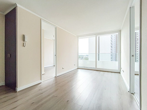 Edificio Av. María Rozas Velásquez (1 Est. 1 Bod.) Vista