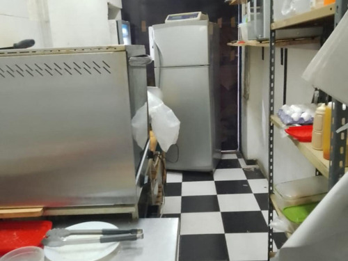 Maxikiosco En Esquina Incluye Mercaderia