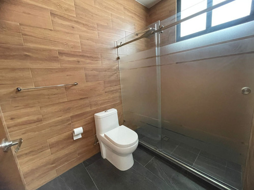 Casa En Venta En Residencial Masada, Irapuato,gto.