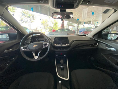 Imagen 11 de 15 de Chevrolet Onix 2021 1.0 Lt At