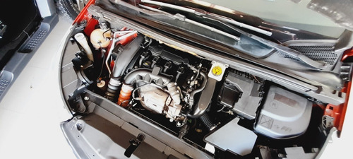Imagen 8 de 15 de Citroën C4 Lounge 1.6 Tendance At6 Thp 165cv Am16