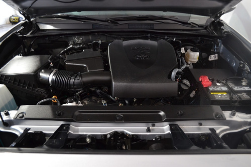 Imagen 13 de 14 de Toyota Tacoma 4x4 Trd Sport 2021
