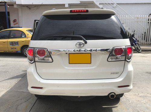 Toyota Fortuner 2014