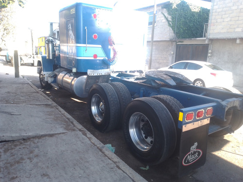 Hermoso Camión Mack