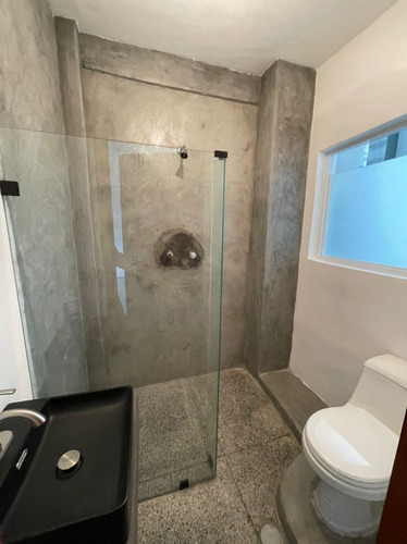 Imagen 4 de 6 de Recién Remodelado En La Castellana.