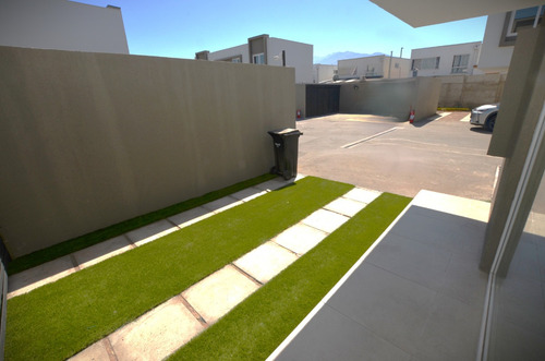 Sin Comision Casa 71 M² Útiles. Nueva Condominio 3 Dor/2baño