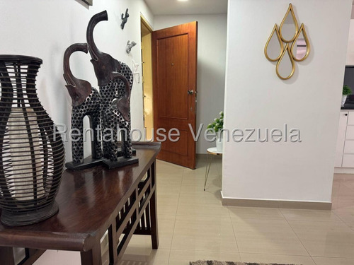 Km Apartamento (1 Nivel) En Alquiler En Colinas De La Tahona, Distrito Metropolitano