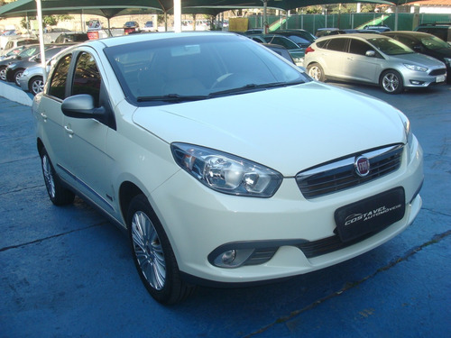 Fiat Gran Siena Essence 1.6 Dualogic 4p 2015