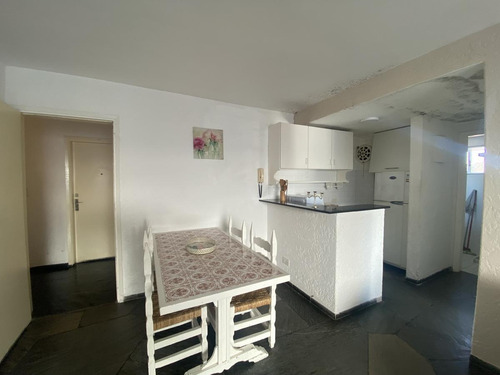 Imagen 3 de 8 de Apartamento - Playa Mansa